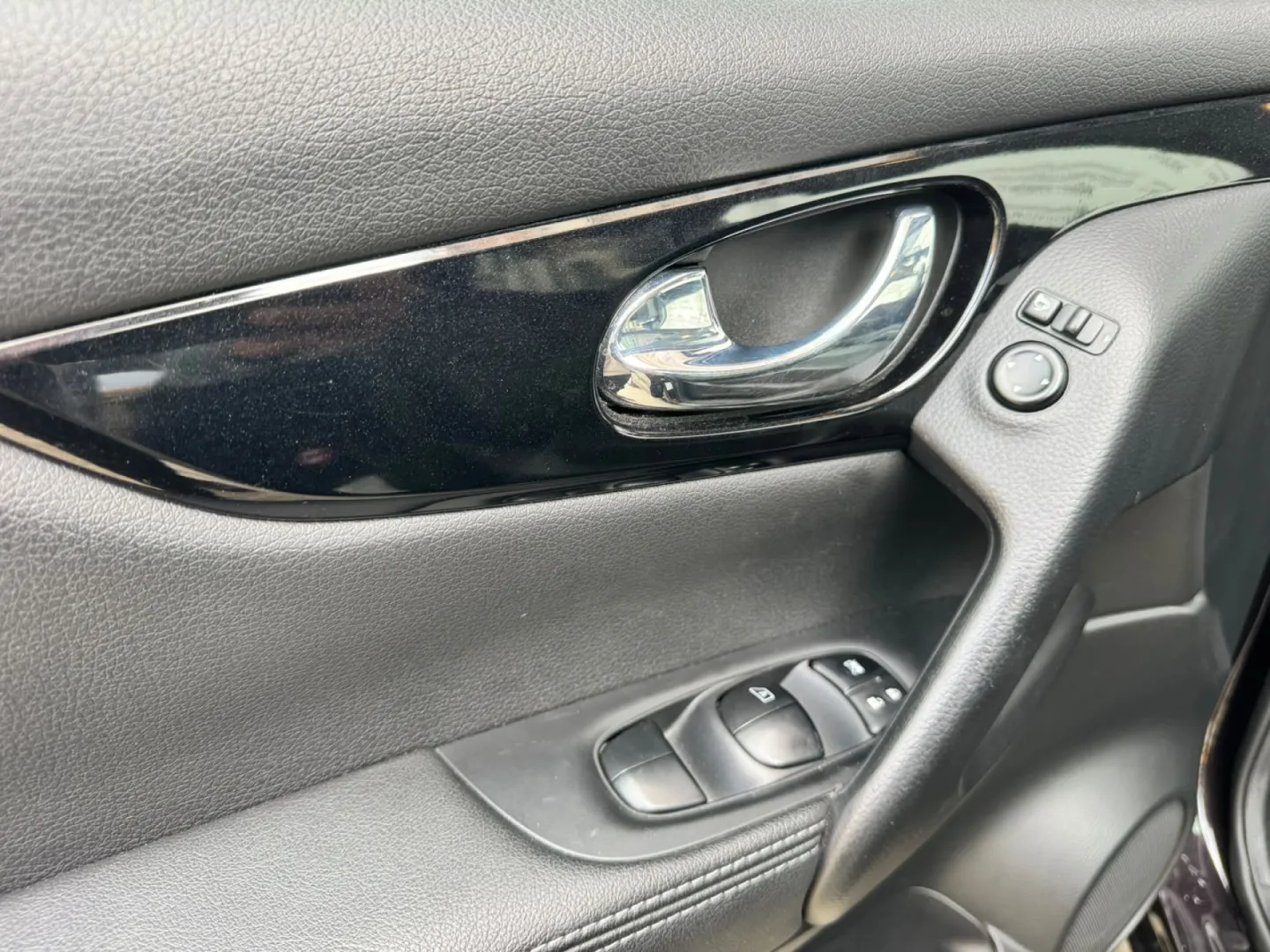 Cumpara/ Vinde online Nissan Qashqai 2015 SH, la cel mai bun pret pentru tine!
