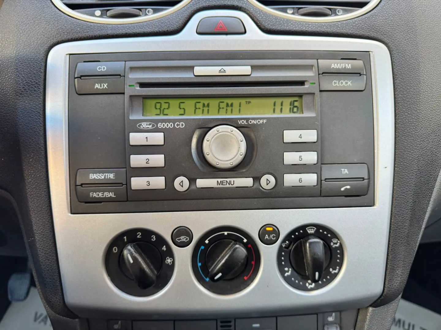 Cumpara/ Vinde online Ford Focus 2007 SH, la cel mai bun pret pentru tine!