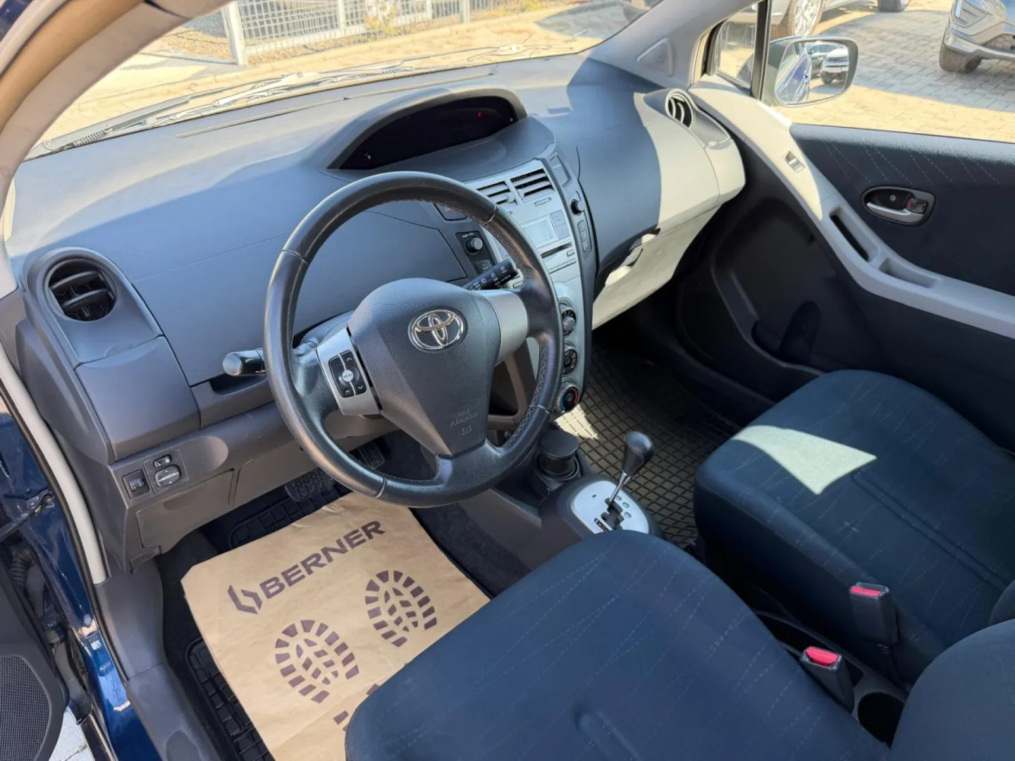 Cumpara/ Vinde online Toyota Yaris 2008 SH, la cel mai bun pret pentru tine!