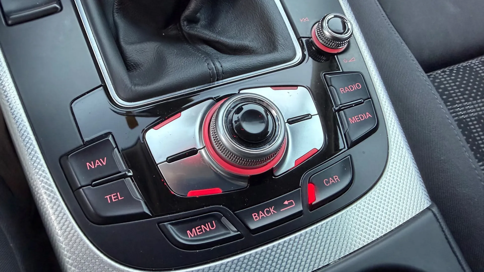 Cumpara/ Vinde online Audi A4 2014 SH, la cel mai bun pret pentru tine!