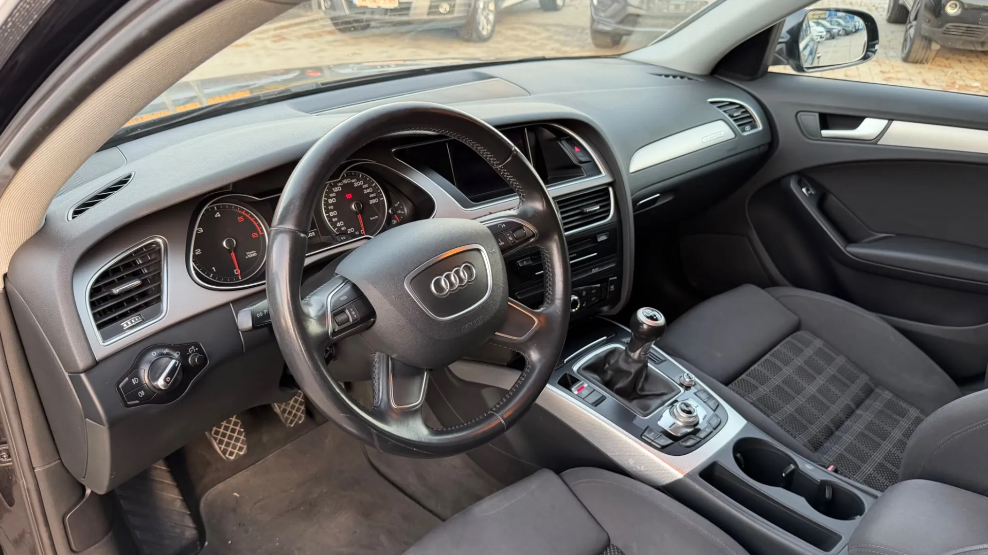 Cumpara/ Vinde online Audi A4 2014 SH, la cel mai bun pret pentru tine!