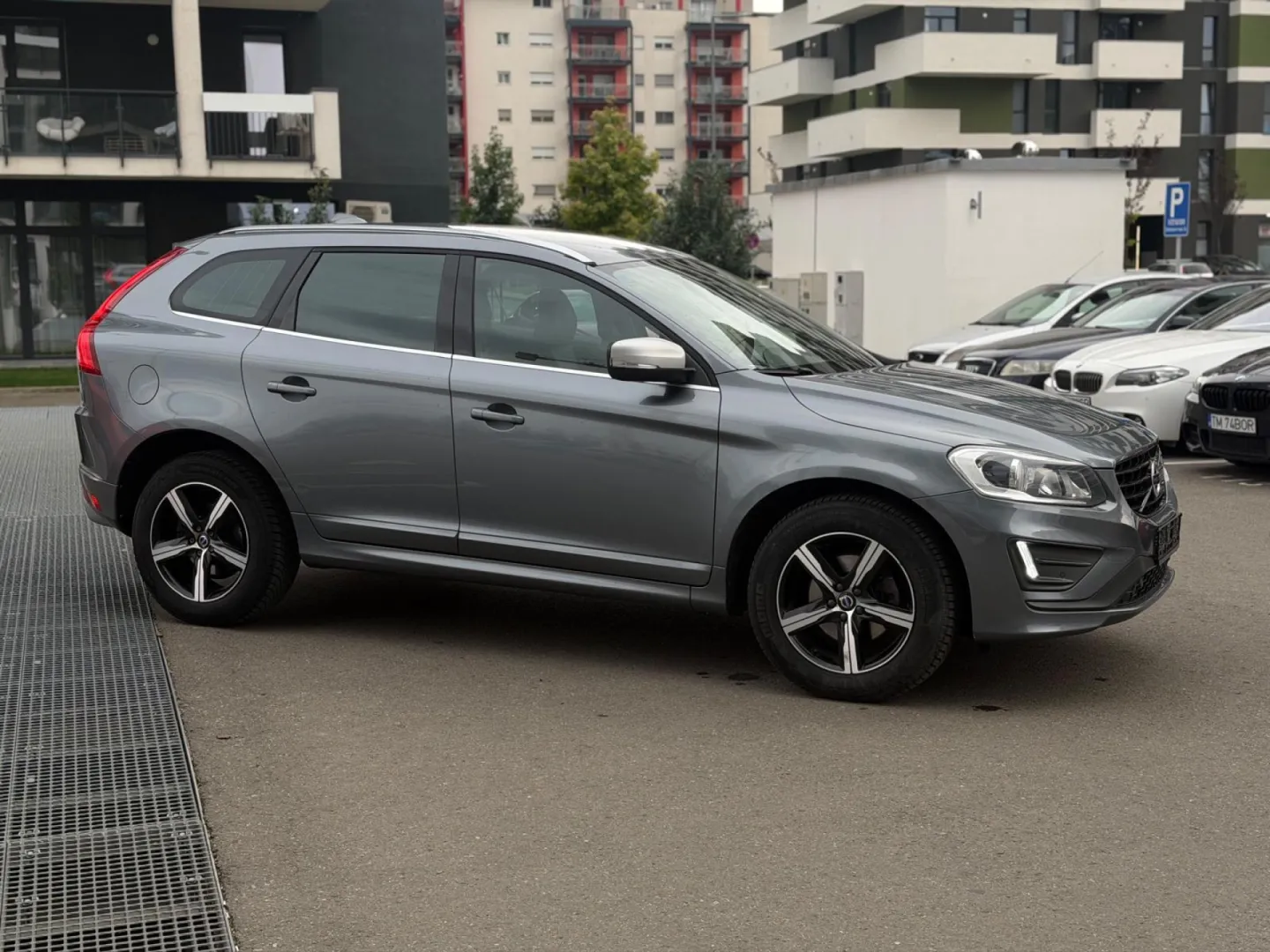 Cumpara/ Vinde online Volvo XC60 2017 SH, la cel mai bun pret pentru tine!