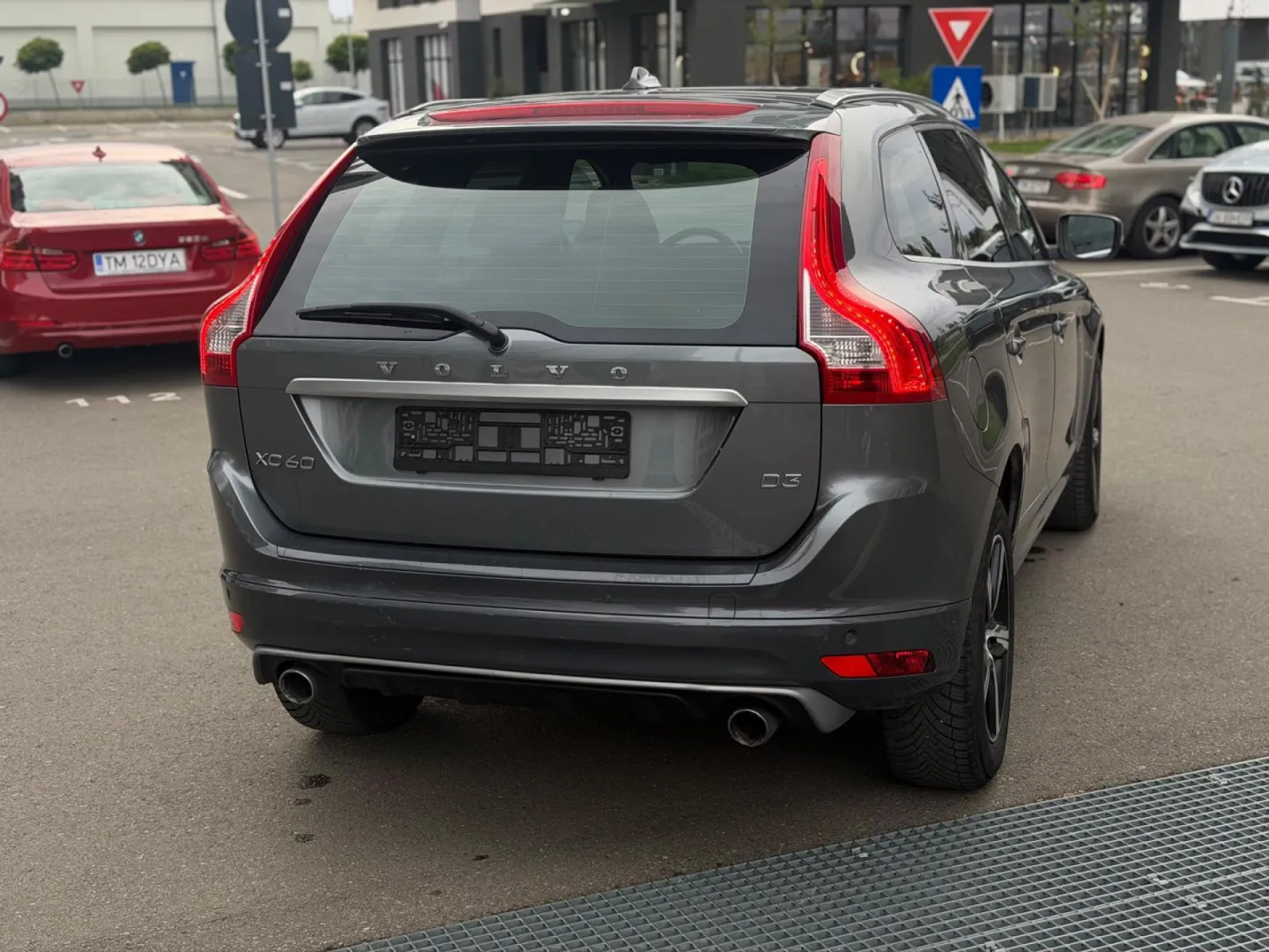 Cumpara/ Vinde online Volvo XC60 2017 SH, la cel mai bun pret pentru tine!