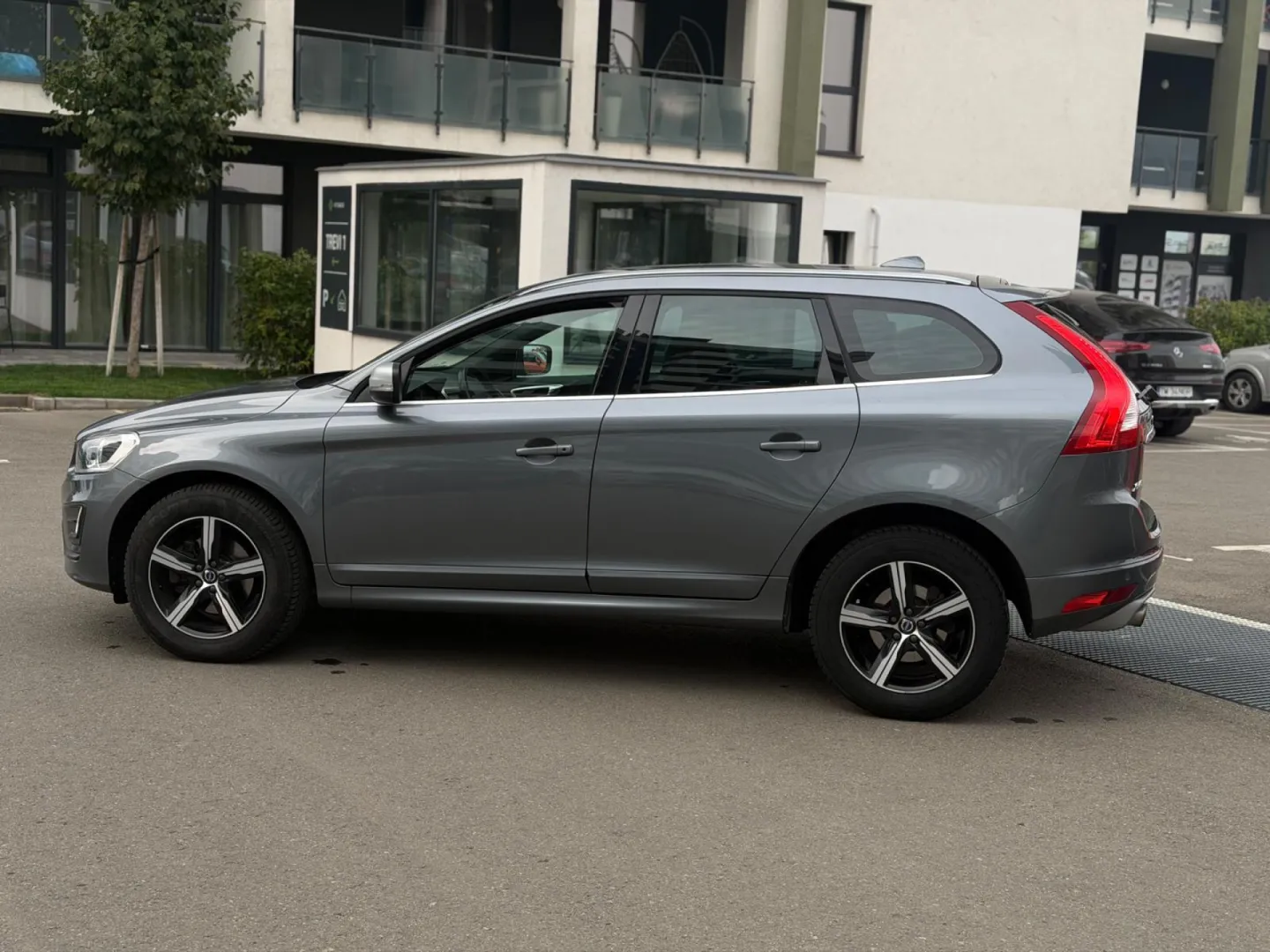 Cumpara/ Vinde online Volvo XC60 2017 SH, la cel mai bun pret pentru tine!