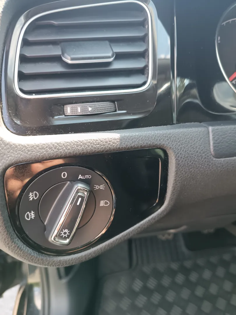 Cumpara/ Vinde online Volkswagen Golf 2014 SH, la cel mai bun pret pentru tine!