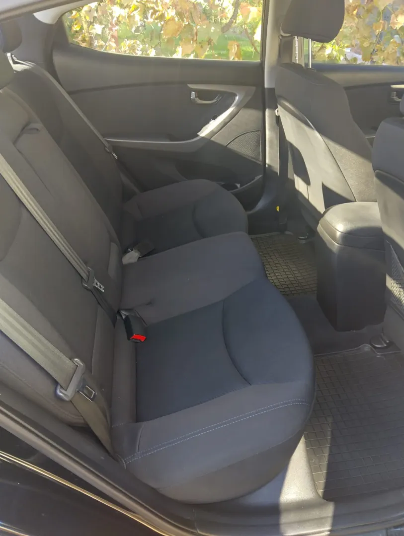Cumpara/ Vinde online Hyundai Elantra 2012 SH, la cel mai bun pret pentru tine!