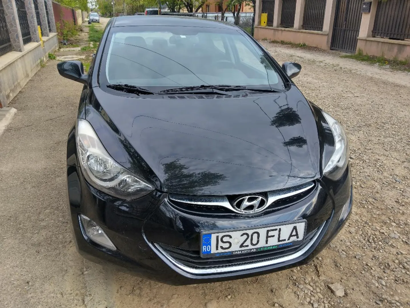 Cumpara/ Vinde online Hyundai Elantra 2012 SH, la cel mai bun pret pentru tine!