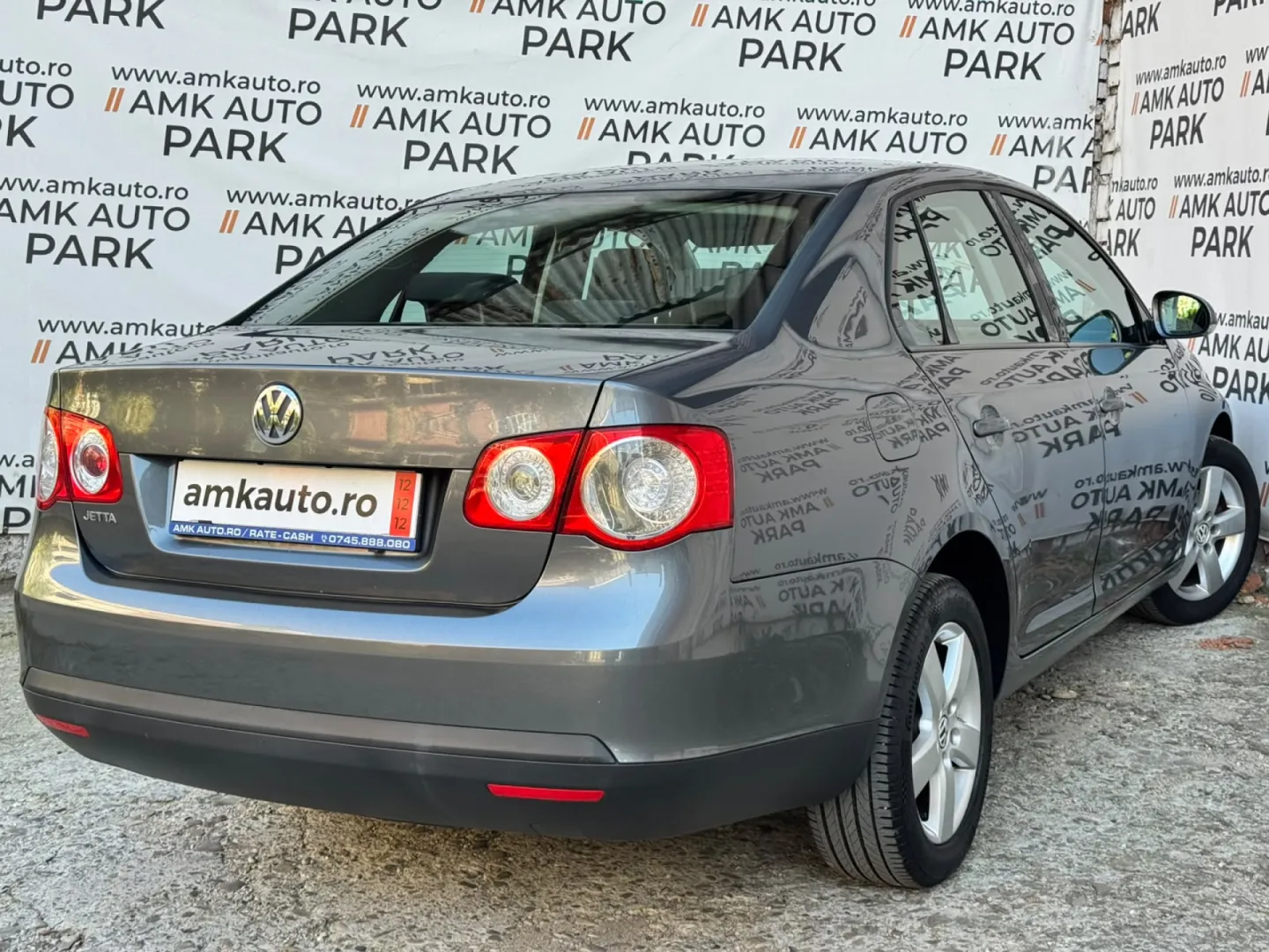 Cumpara/ Vinde online Volkswagen Jetta 2007 SH, la cel mai bun pret pentru tine!