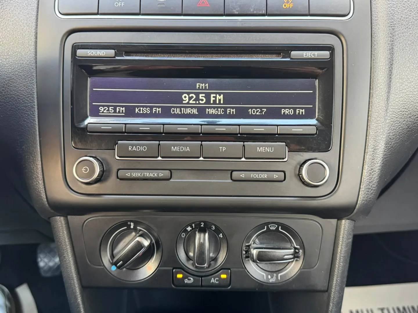 Cumpara/ Vinde online Volkswagen Polo 2011 SH, la cel mai bun pret pentru tine!