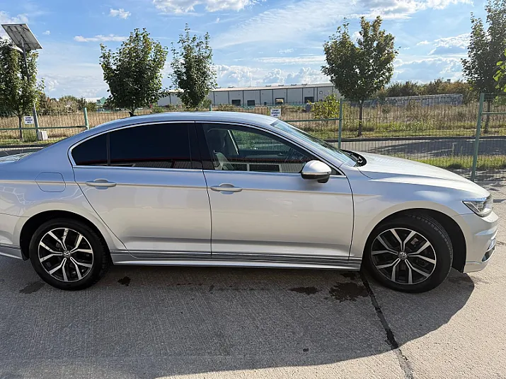 Cumpără / Vinde Volkswagen Passat 2018 SH, la cel mai bun pret pentru tine!