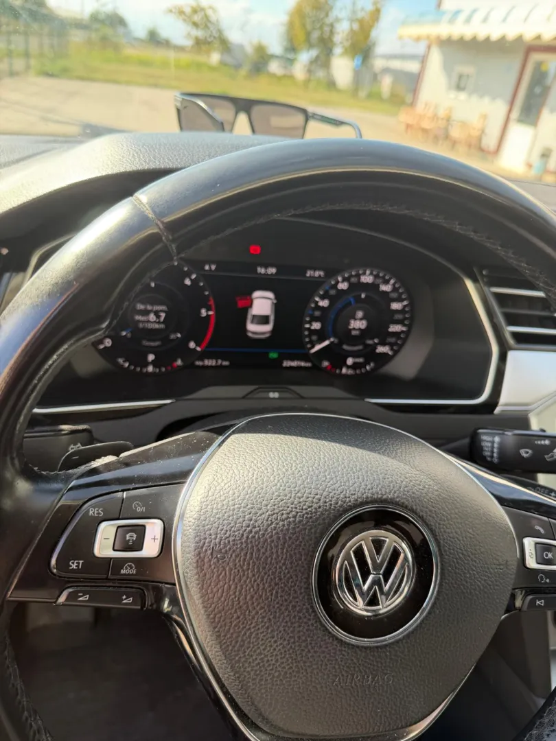 Cumpara/ Vinde online Volkswagen Passat 2018 SH, la cel mai bun pret pentru tine!