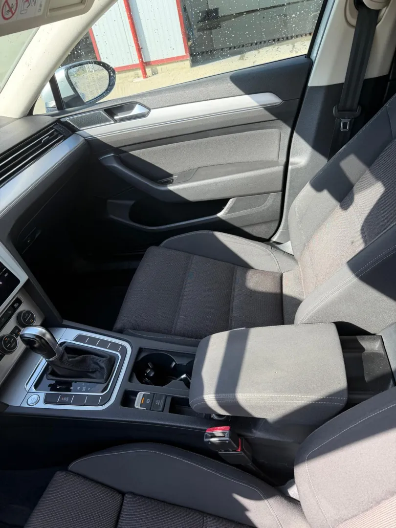 Cumpara/ Vinde online Volkswagen Passat 2018 SH, la cel mai bun pret pentru tine!