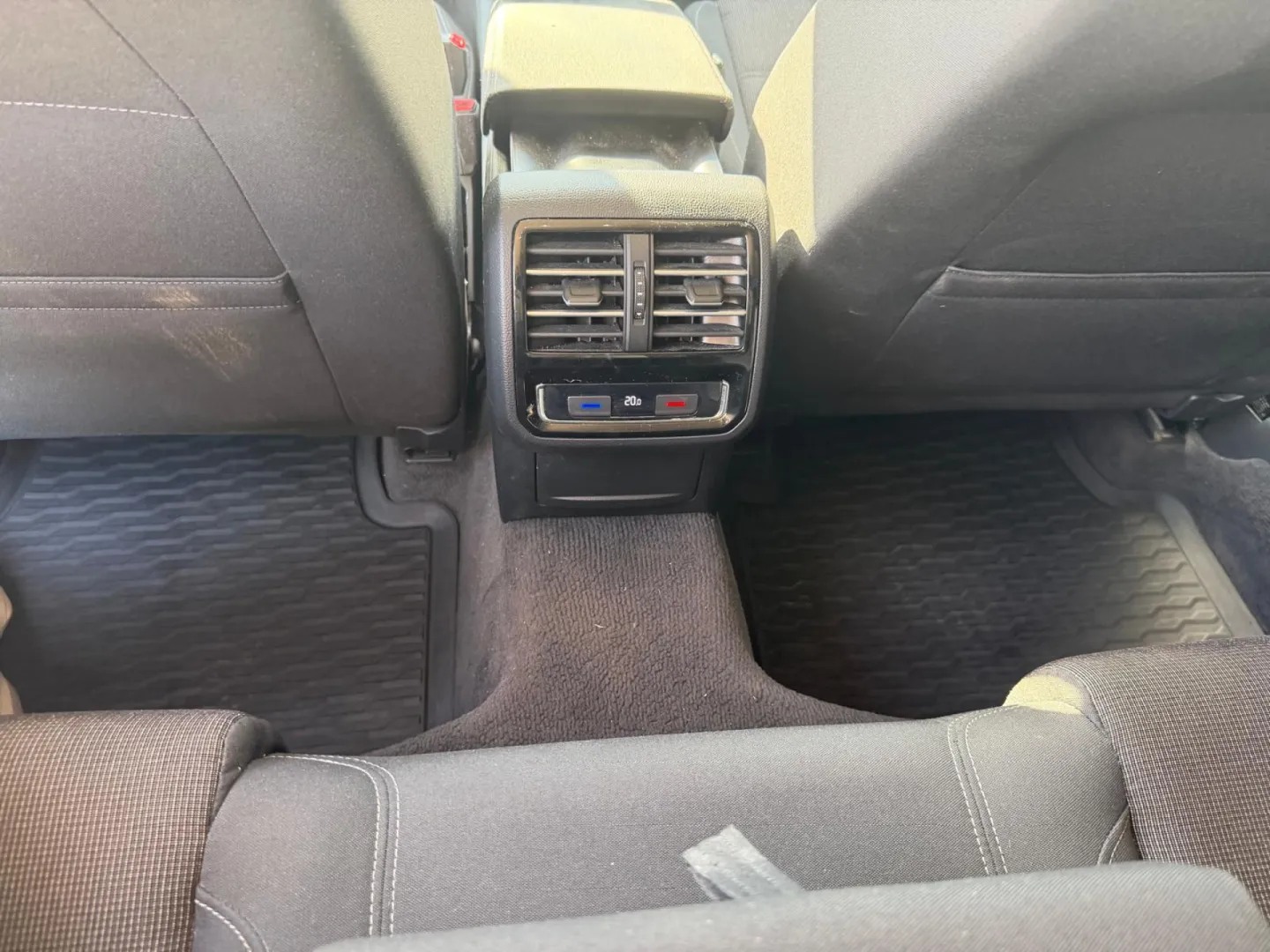 Cumpara/ Vinde online Volkswagen Passat 2018 SH, la cel mai bun pret pentru tine!