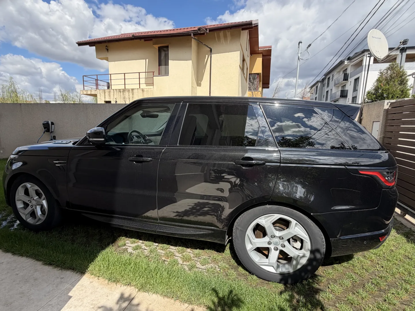 Cumpara/ Vinde online Land Rover Range Rover Sport 2020 SH, la cel mai bun pret pentru tine!