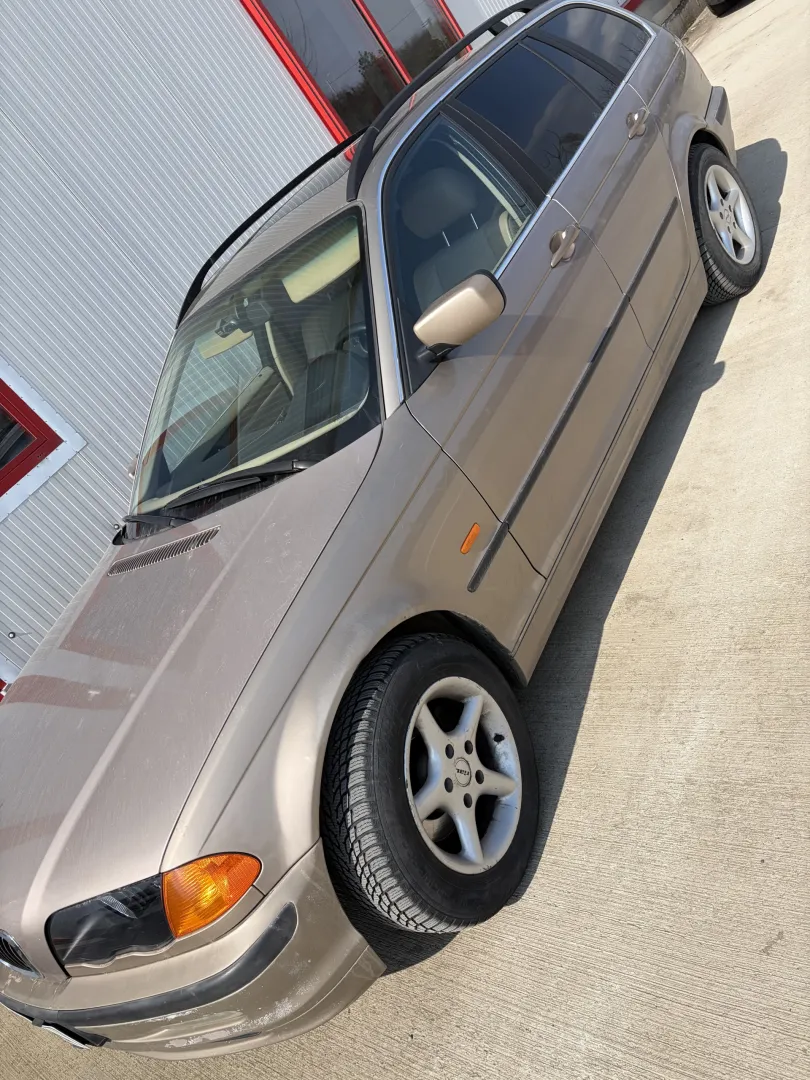 Cumpara/ Vinde online BMW 3 Series 2000 SH, la cel mai bun pret pentru tine!