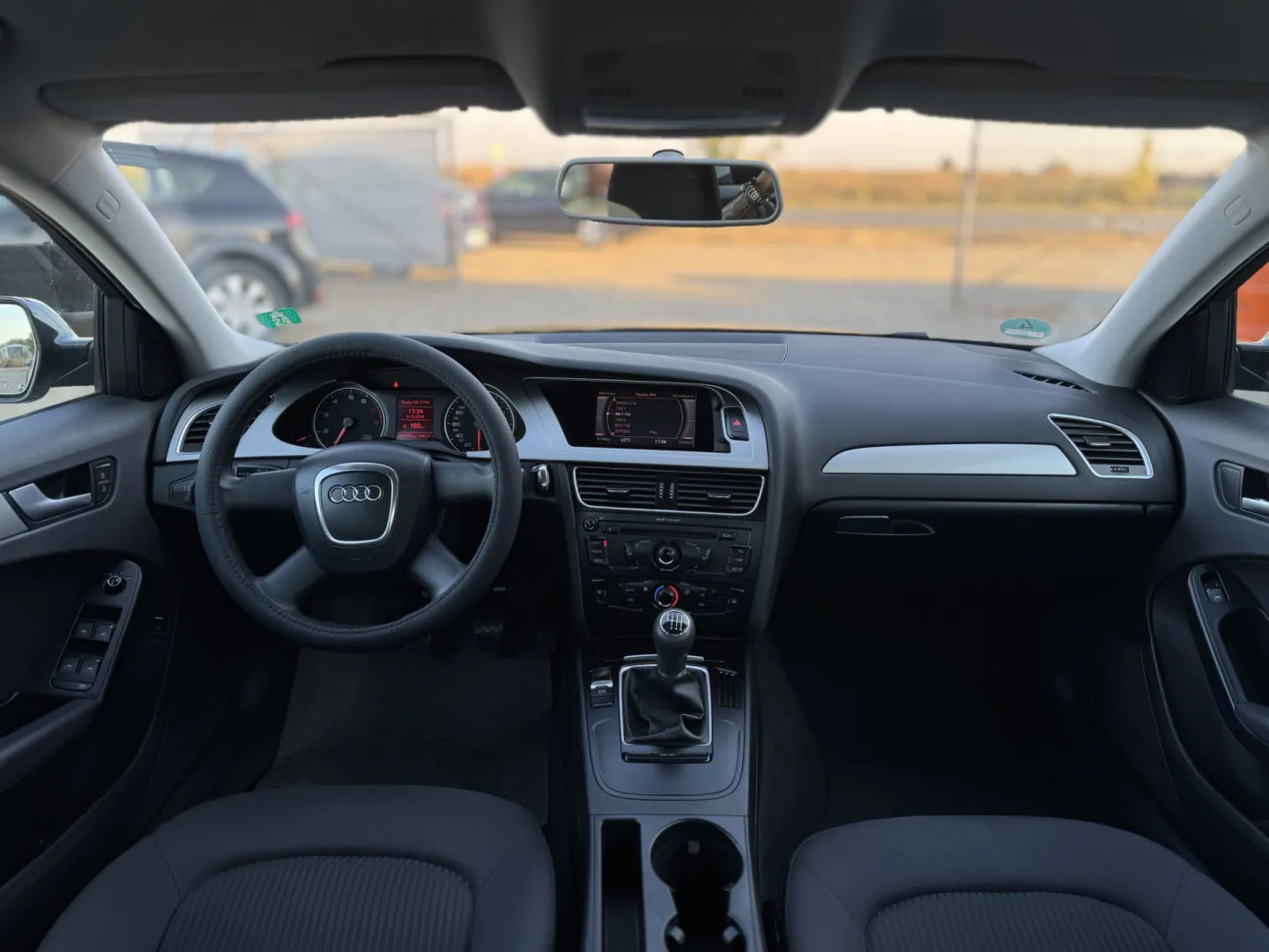 Cumpara/ Vinde online Audi A4 2009 SH, la cel mai bun pret pentru tine!