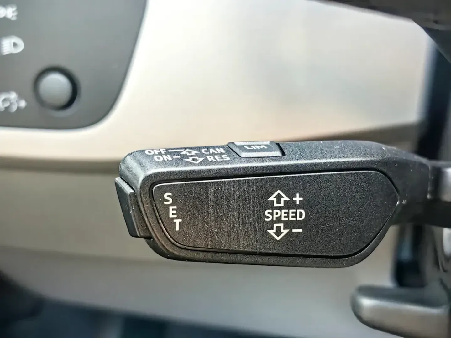 Cumpara/ Vinde online Audi A4 2021 SH, la cel mai bun pret pentru tine!