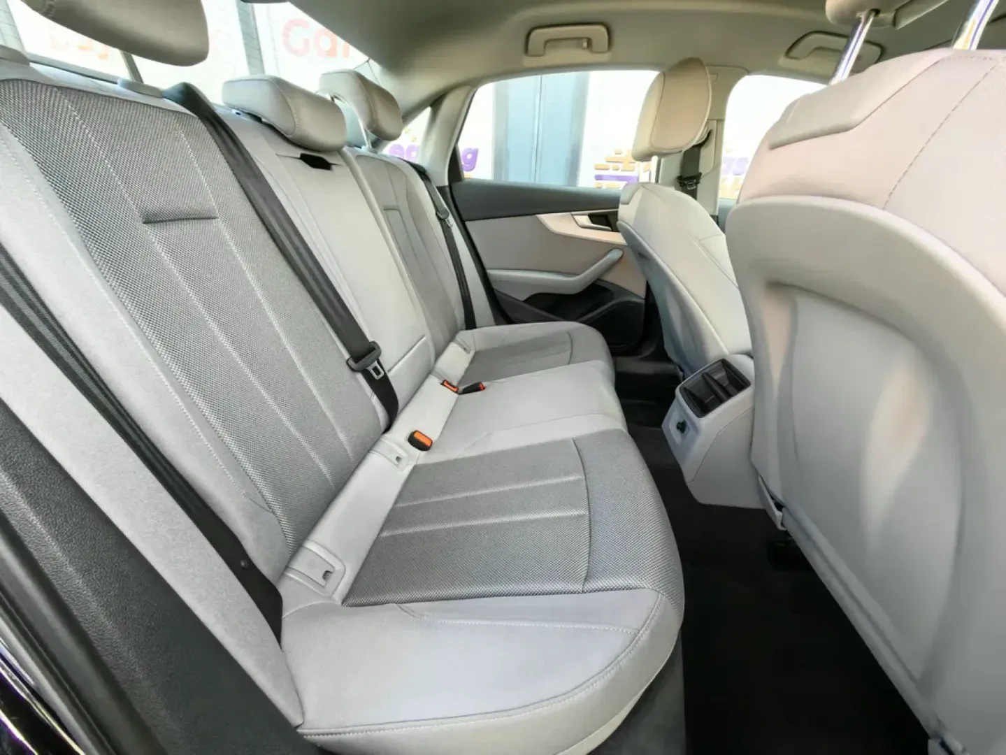 Cumpara/ Vinde online Audi A4 2021 SH, la cel mai bun pret pentru tine!