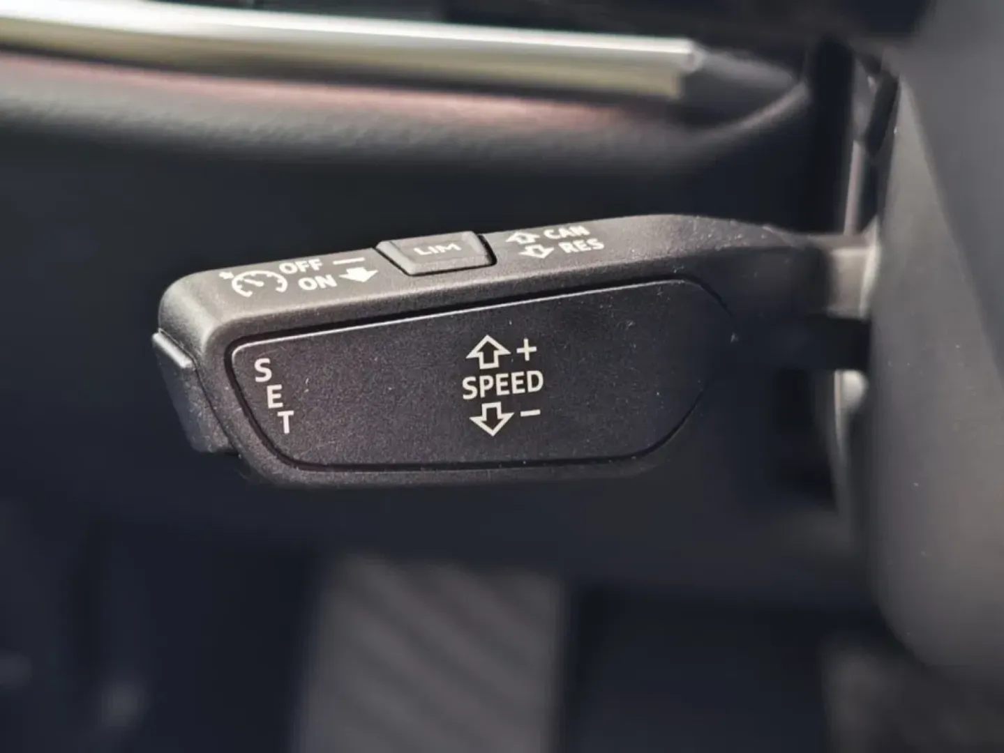 Cumpara/ Vinde online Audi A8 2022 SH, la cel mai bun pret pentru tine!