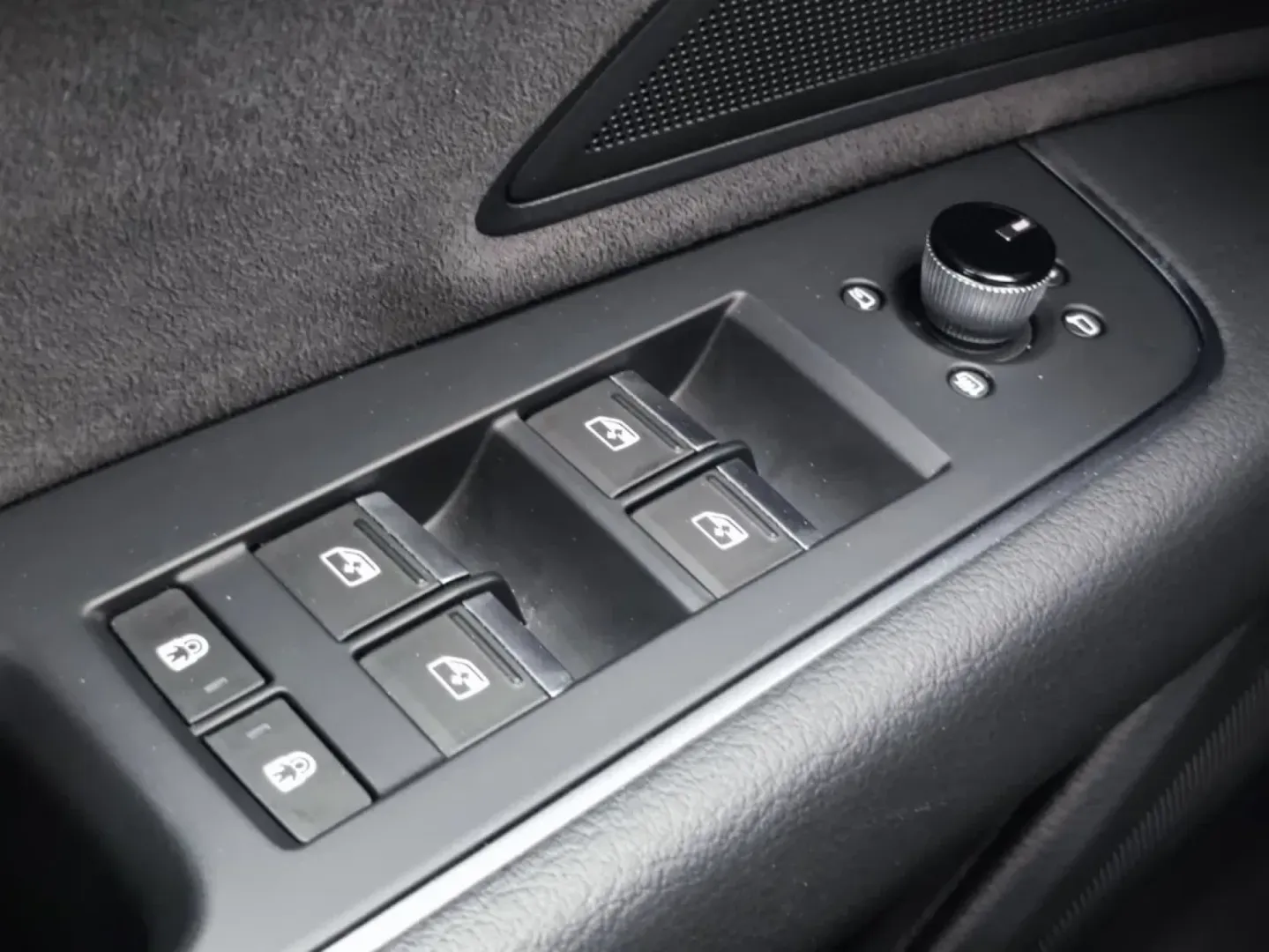 Cumpara/ Vinde online Audi A8 2022 SH, la cel mai bun pret pentru tine!