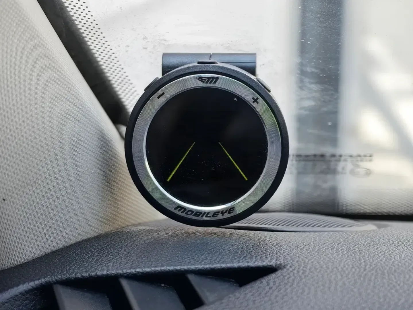 Cumpara/ Vinde online Dacia Duster 2023 SH, la cel mai bun pret pentru tine!