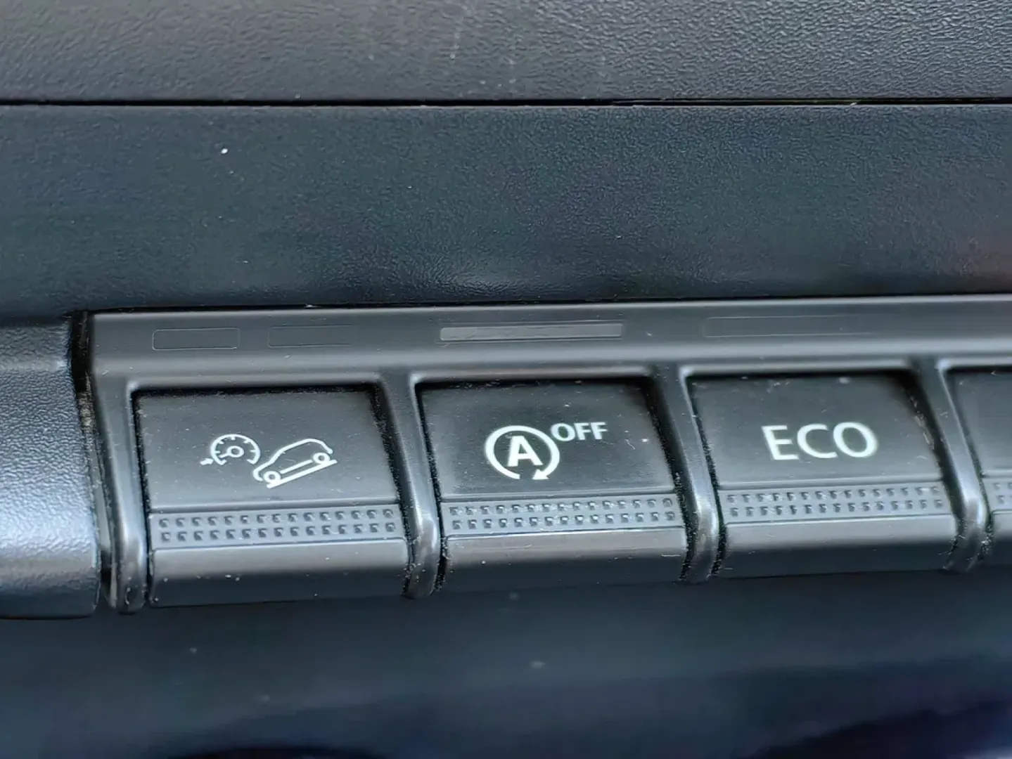 Cumpara/ Vinde online Dacia Duster 2023 SH, la cel mai bun pret pentru tine!