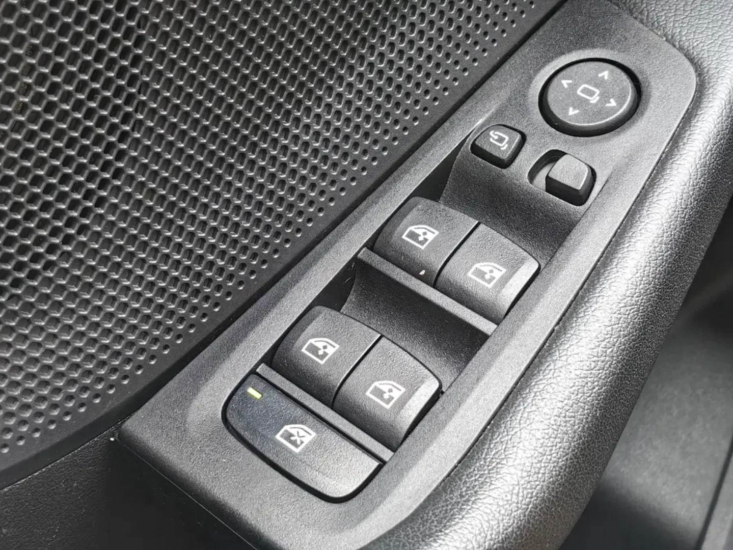 Cumpara/ Vinde online BMW 1 Series 2022 SH, la cel mai bun pret pentru tine!