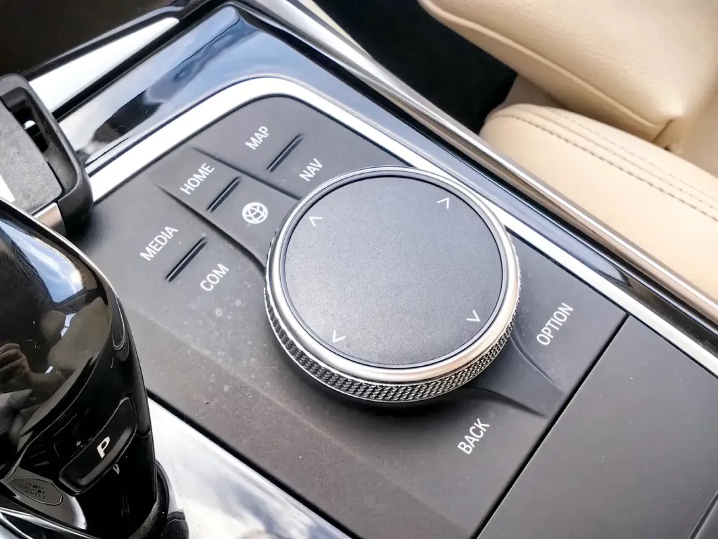 Cumpara/ Vinde online BMW 3 Series 2022 SH, la cel mai bun pret pentru tine!