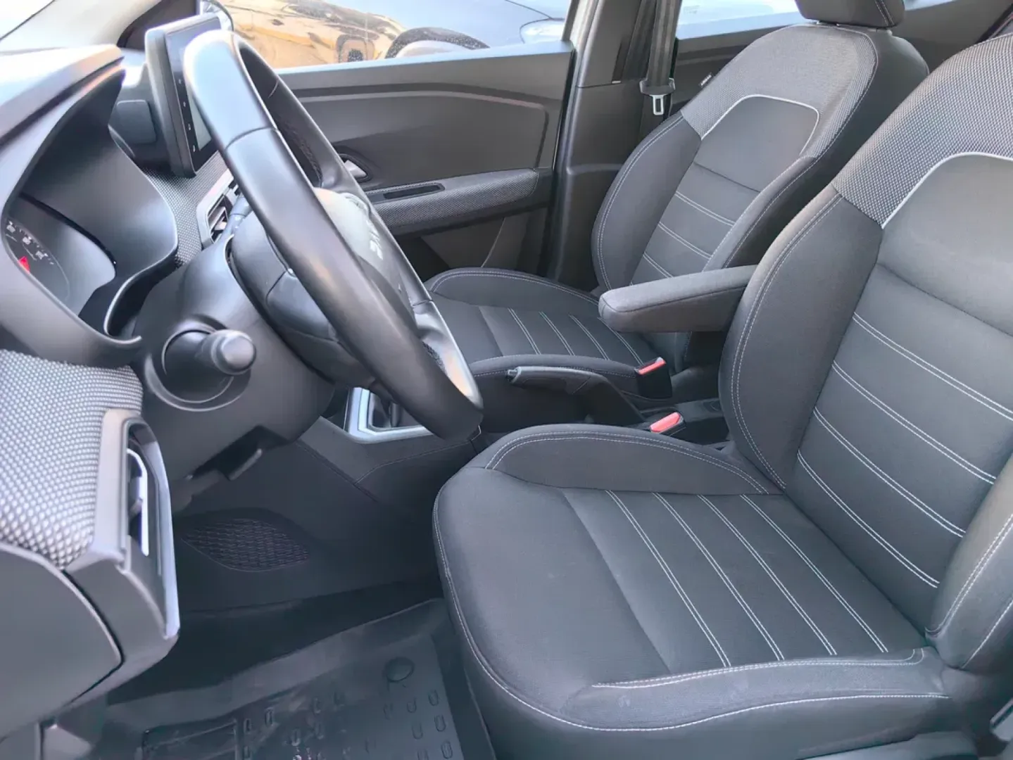 Cumpara/ Vinde online Dacia Logan 2023 SH, la cel mai bun pret pentru tine!