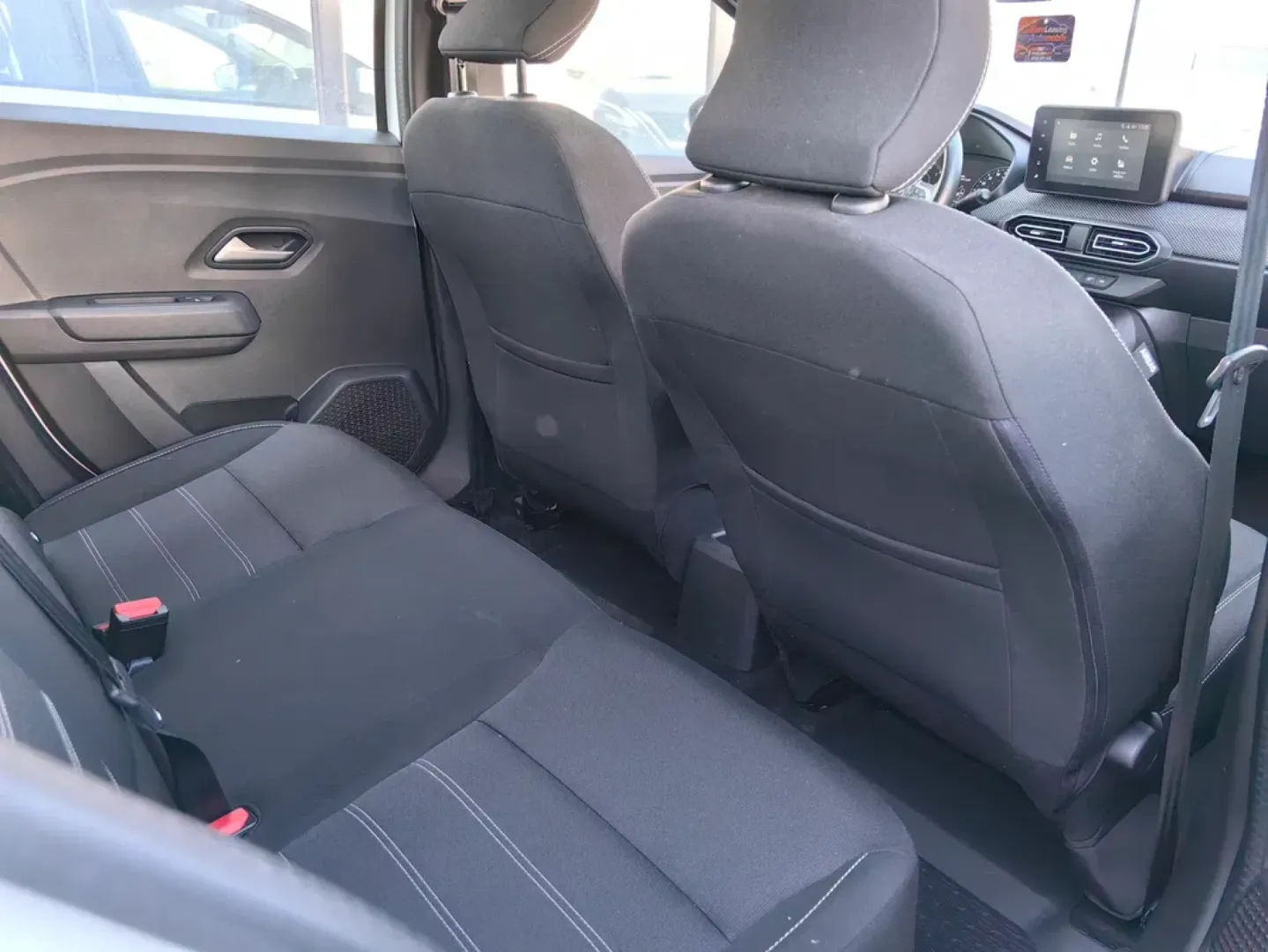 Cumpara/ Vinde online Dacia Logan 2023 SH, la cel mai bun pret pentru tine!