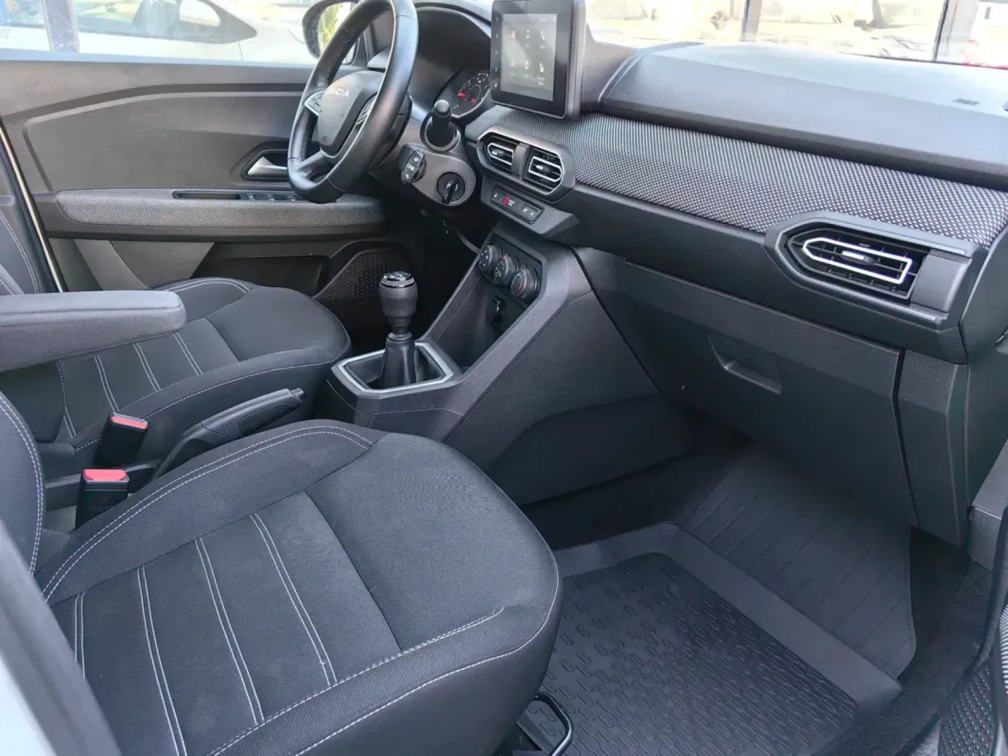 Cumpara/ Vinde online Dacia Logan 2023 SH, la cel mai bun pret pentru tine!