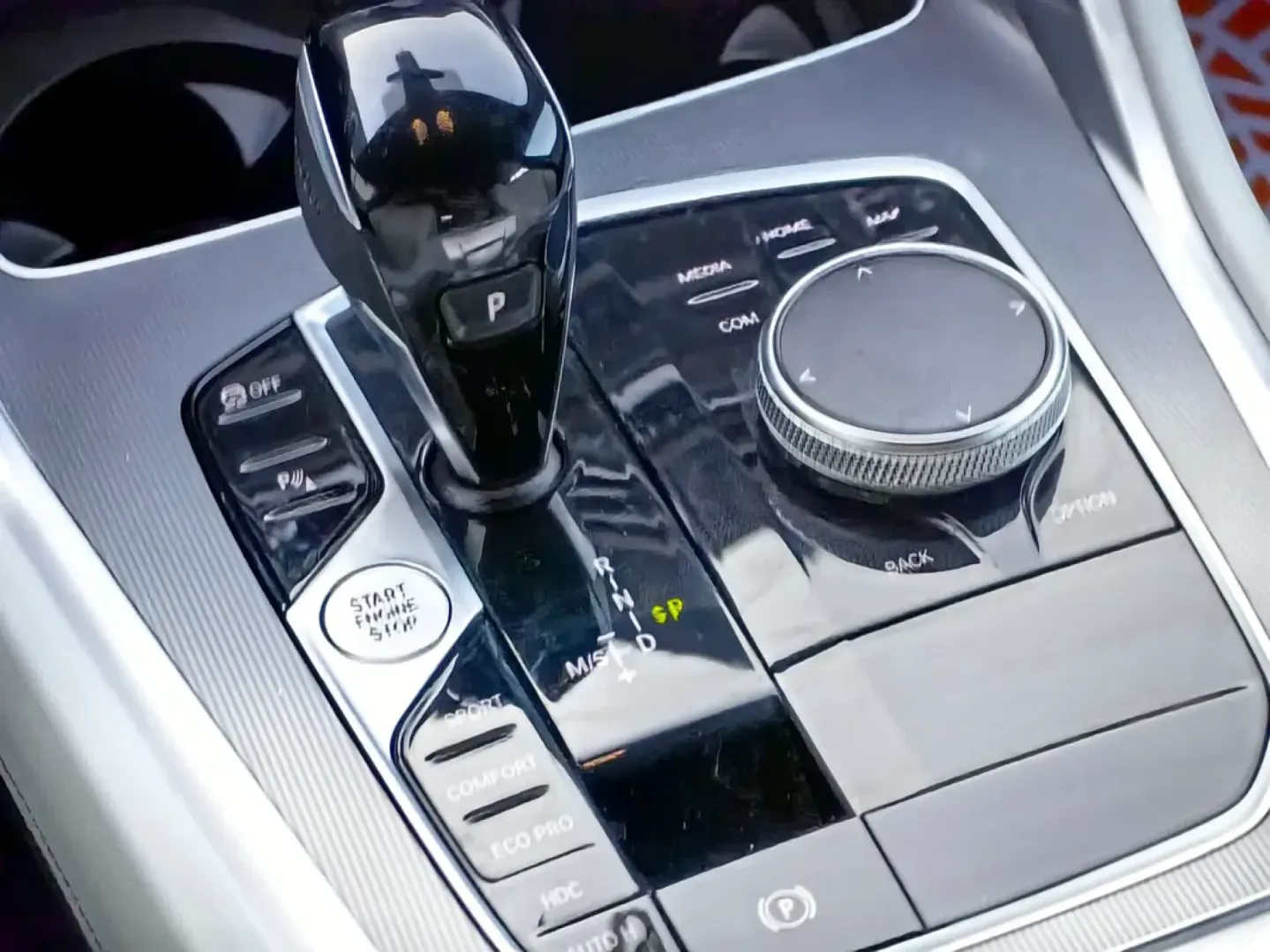 Cumpara/ Vinde online BMW X6 2022 SH, la cel mai bun pret pentru tine!