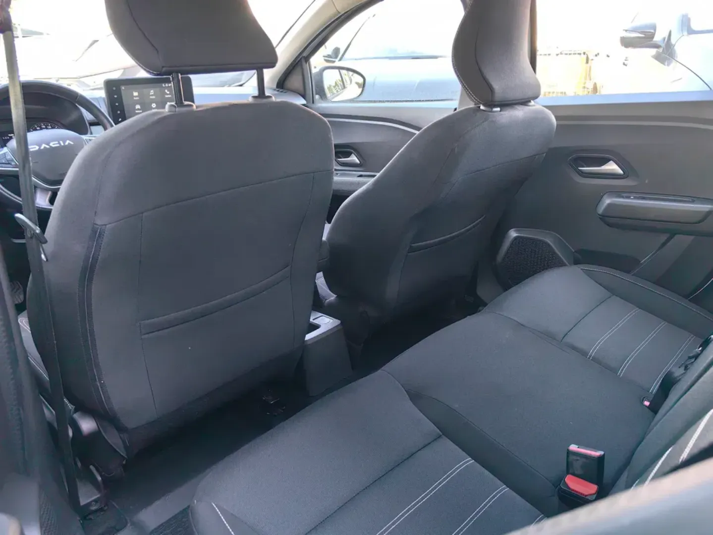 Cumpara/ Vinde online Dacia Logan 2023 SH, la cel mai bun pret pentru tine!
