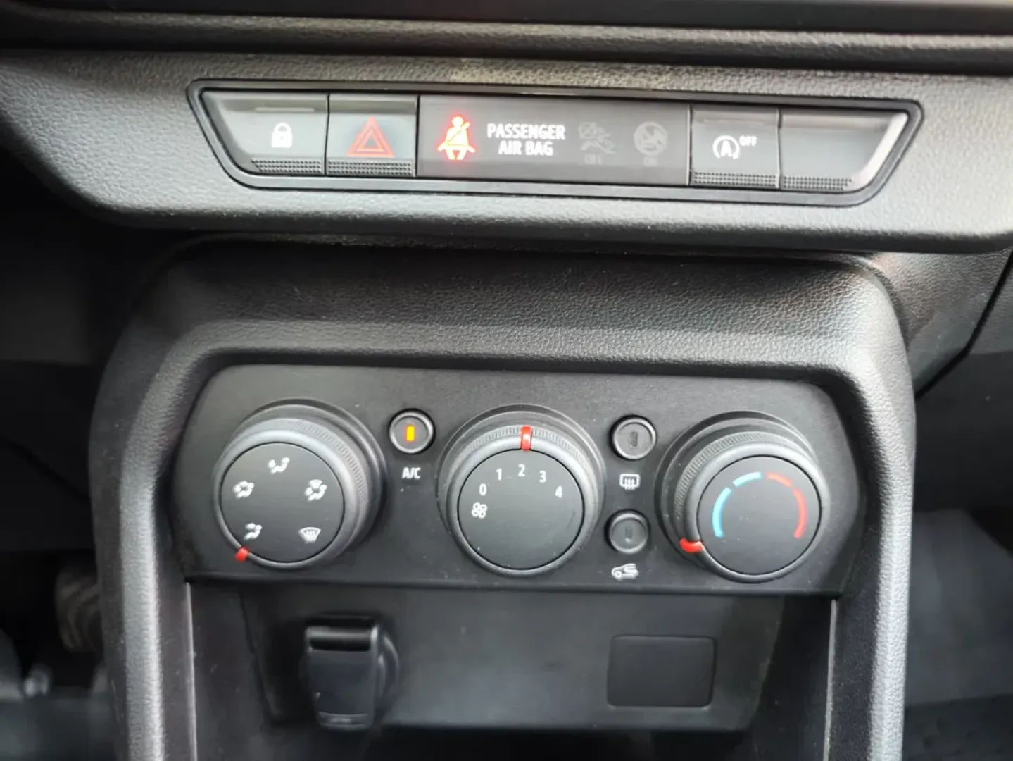 Cumpara/ Vinde online Dacia Logan 2021 SH, la cel mai bun pret pentru tine!