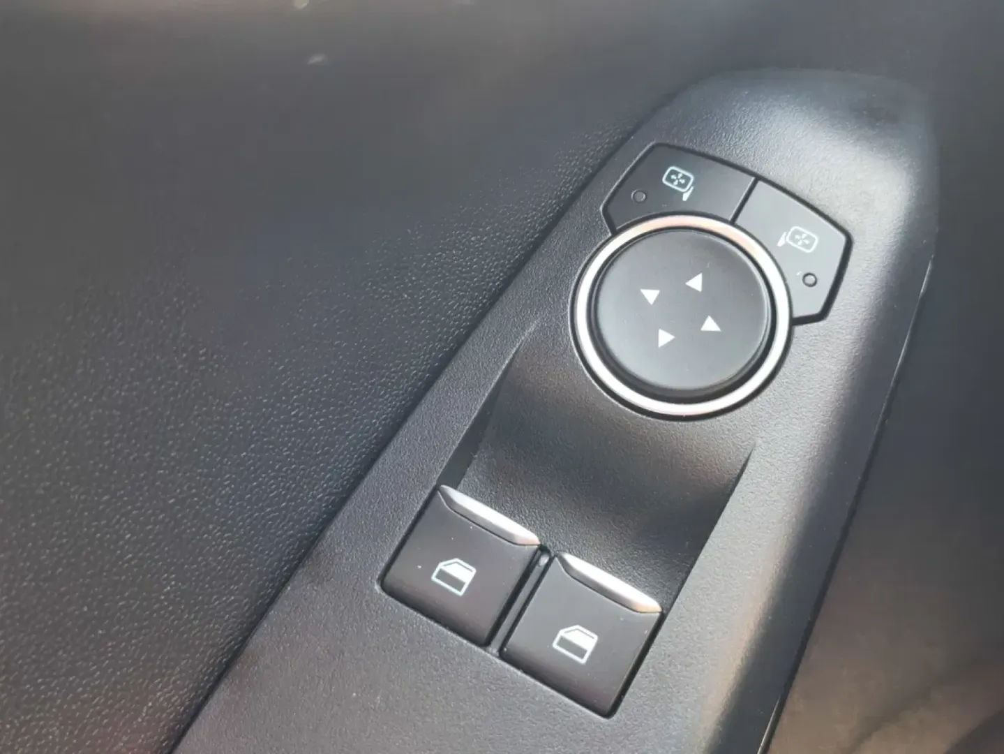Cumpara/ Vinde online Ford Fiesta 2021 SH, la cel mai bun pret pentru tine!