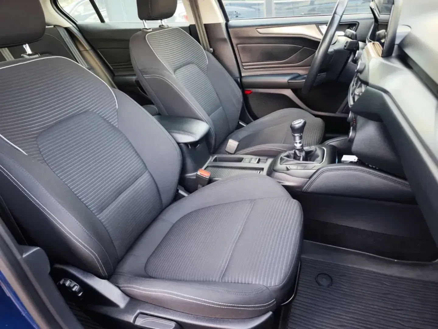 Cumpara/ Vinde online Ford Focus 2020 SH, la cel mai bun pret pentru tine!