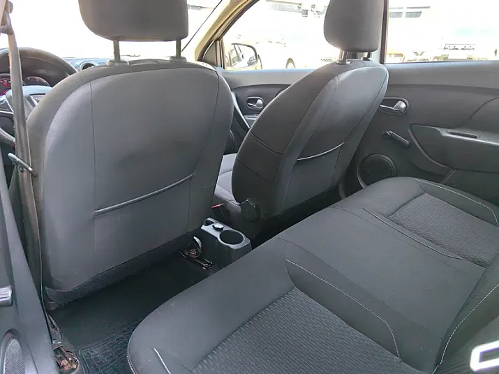 Cumpără / Vinde Dacia Logan 2019 SH, la cel mai bun pret pentru tine!