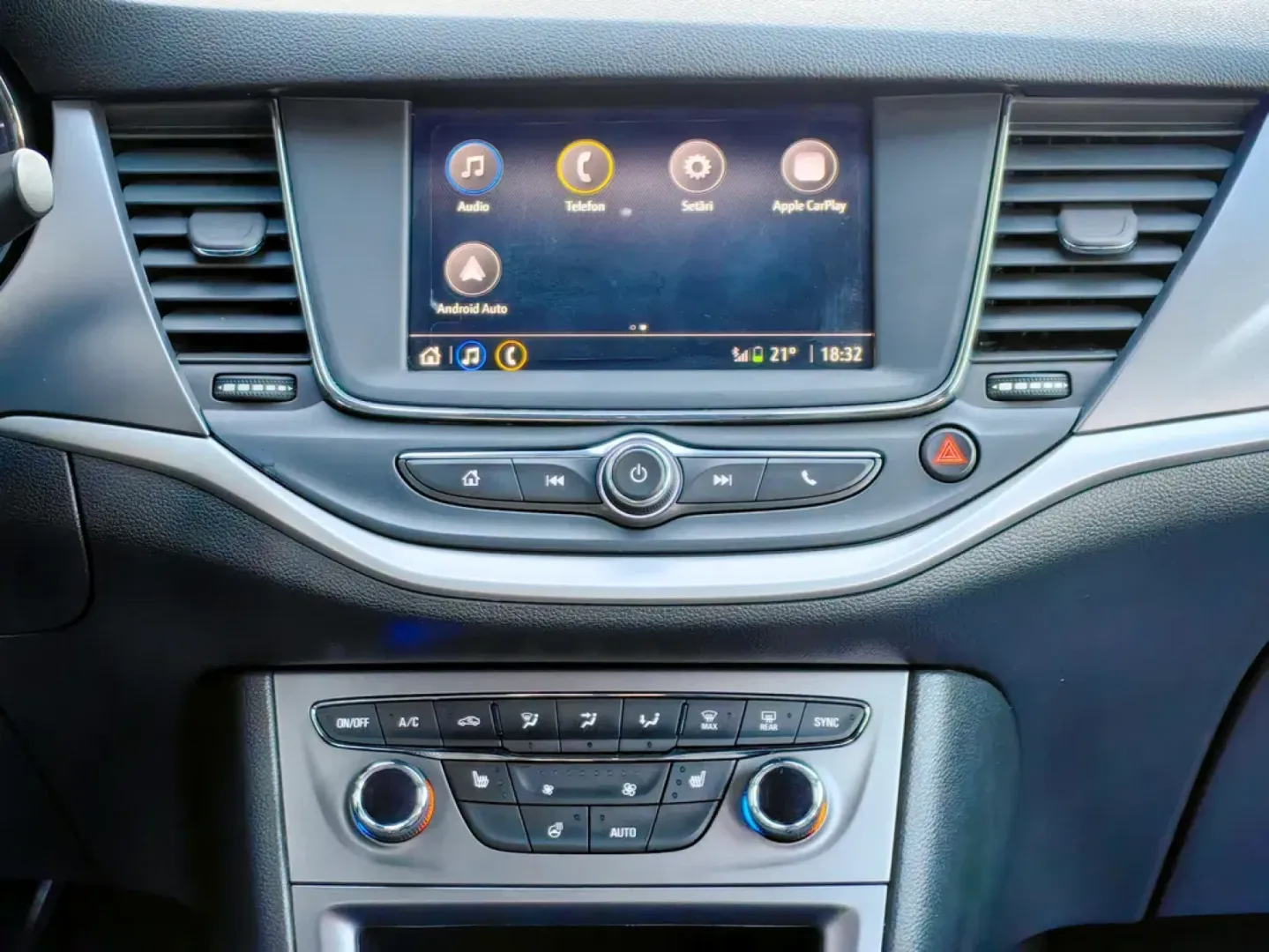 Cumpara/ Vinde online Opel Astra 2022 SH, la cel mai bun pret pentru tine!