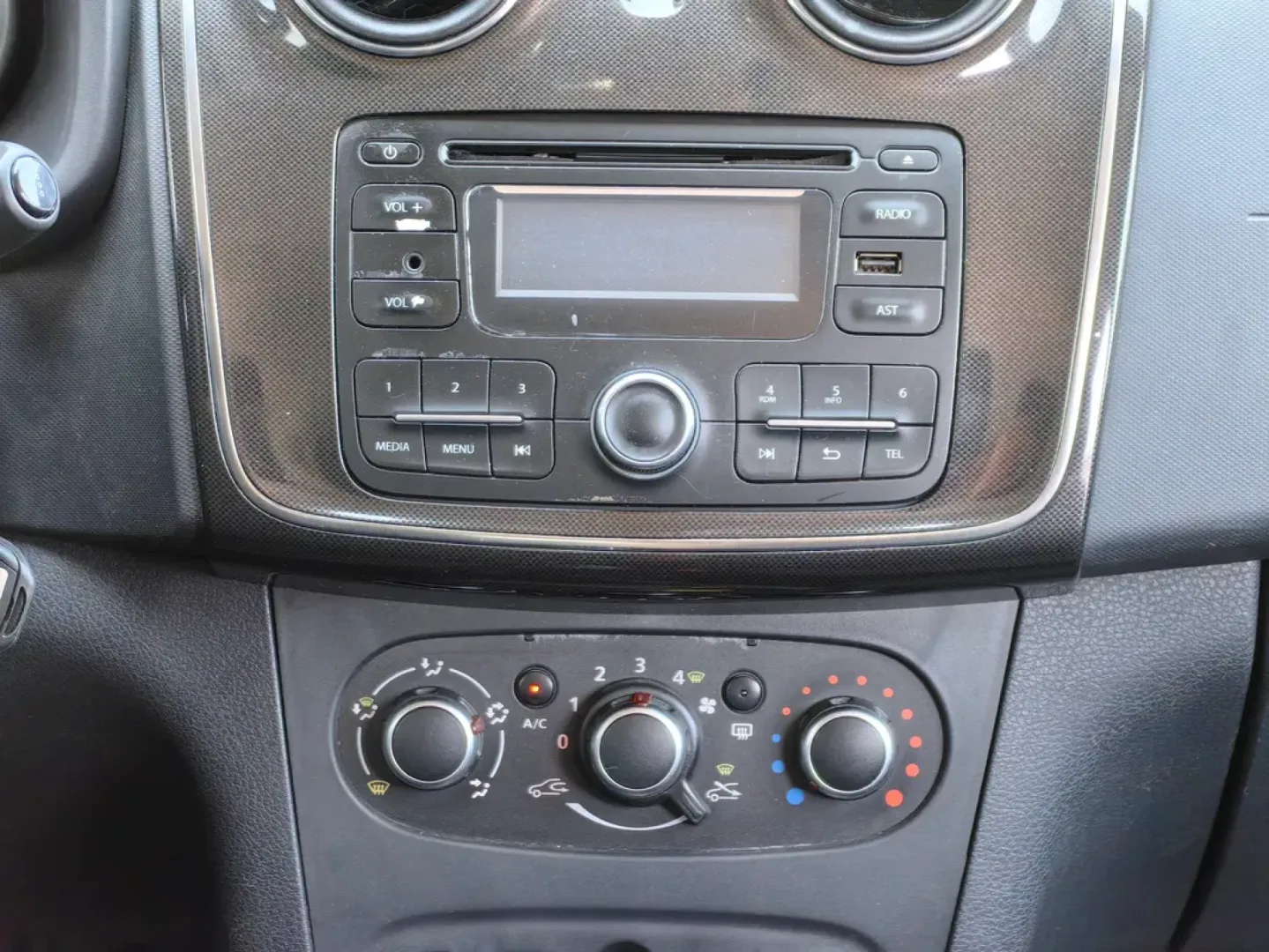 Cumpara/ Vinde online Dacia Logan 2019 SH, la cel mai bun pret pentru tine!