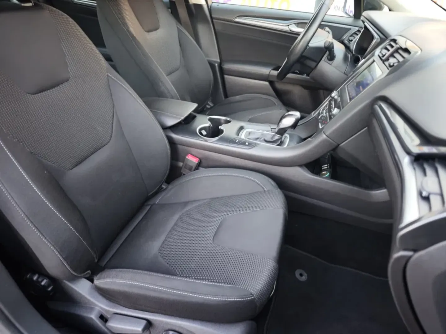 Cumpara/ Vinde online Ford Mondeo 2021 SH, la cel mai bun pret pentru tine!