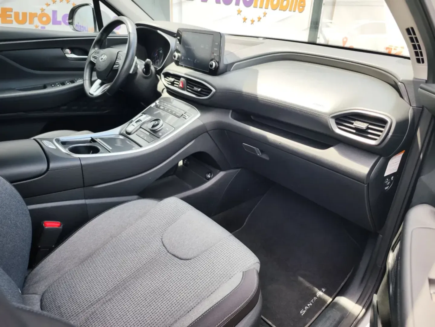 Cumpara/ Vinde online Hyundai Santa Fe 2022 SH, la cel mai bun pret pentru tine!