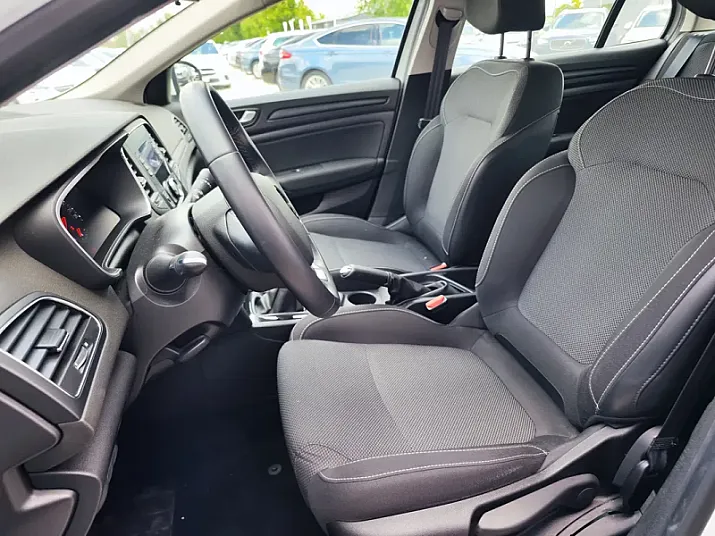 Cumpără / Vinde Renault Megane 2022 SH, la cel mai bun pret pentru tine!