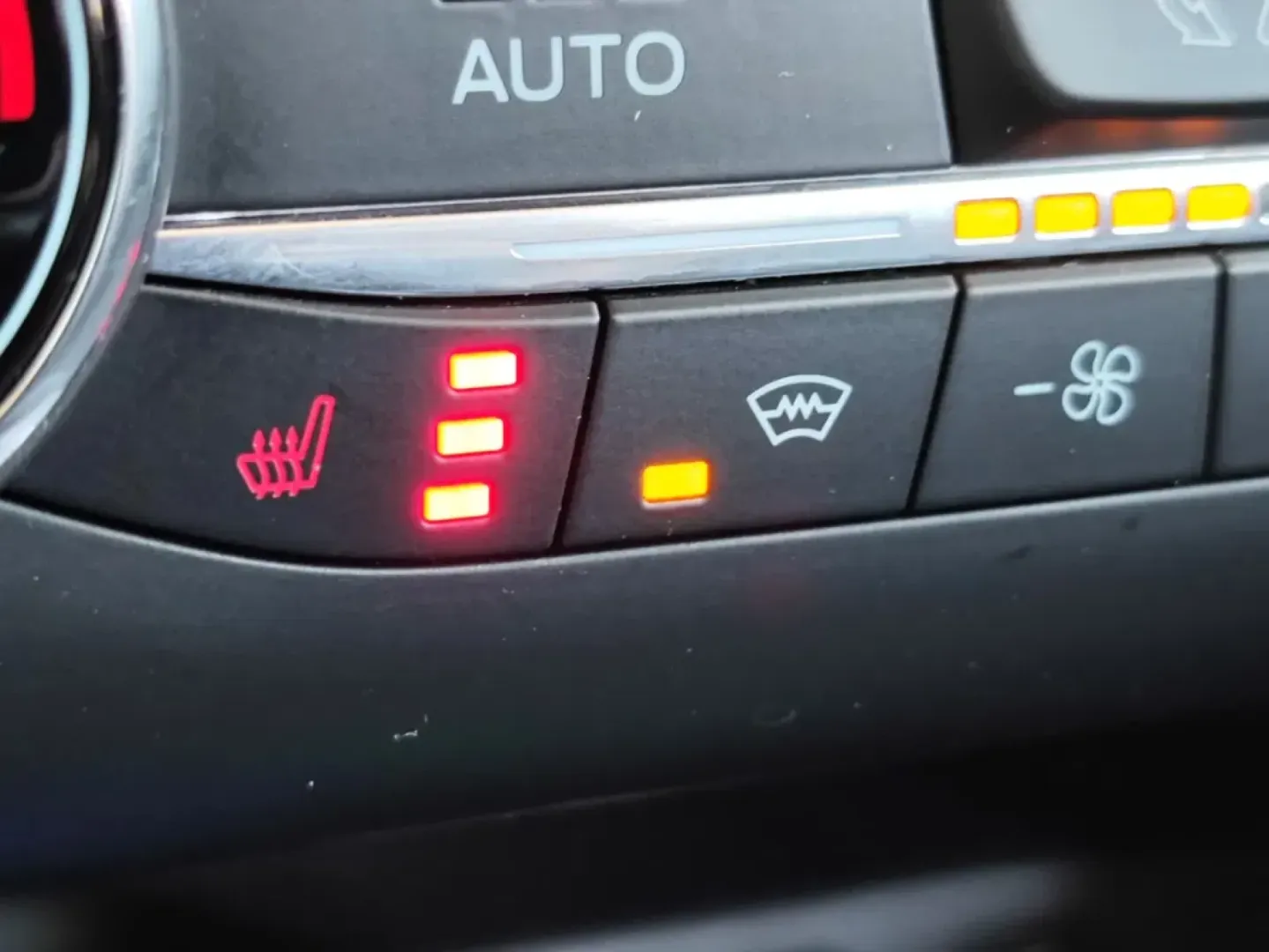 Cumpara/ Vinde online Ford Focus 2019 SH, la cel mai bun pret pentru tine!