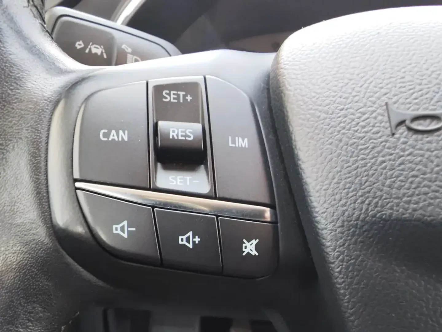 Cumpara/ Vinde online Ford Focus 2019 SH, la cel mai bun pret pentru tine!