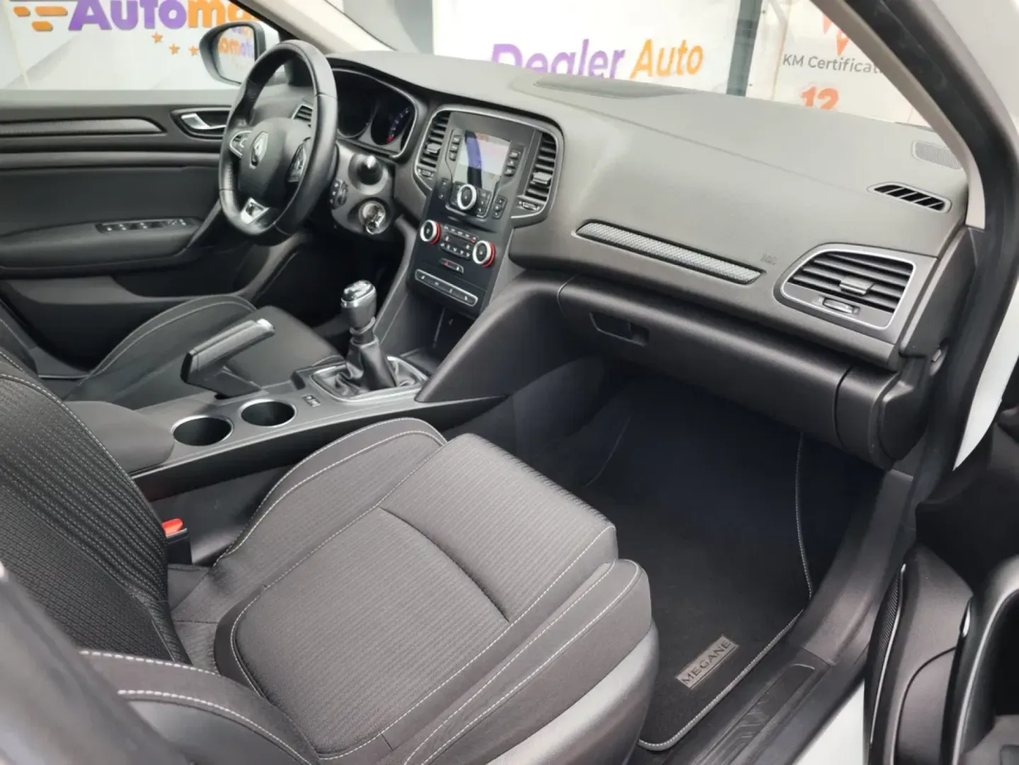 Cumpara/ Vinde online Renault Megane 2018 SH, la cel mai bun pret pentru tine!