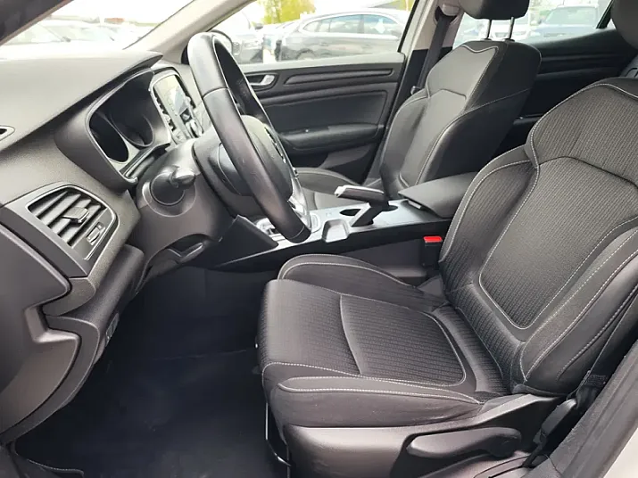 Cumpără / Vinde Renault Megane 2018 SH, la cel mai bun pret pentru tine!