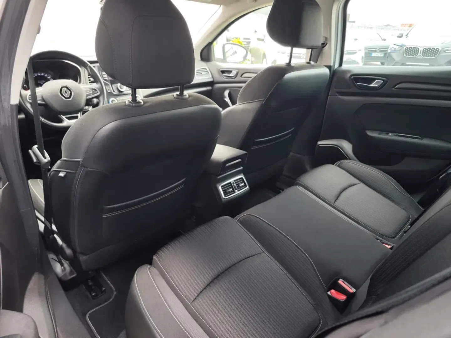 Cumpara/ Vinde online Renault Megane 2018 SH, la cel mai bun pret pentru tine!