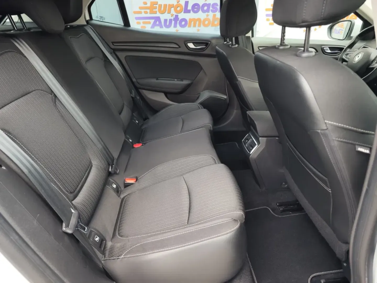 Cumpara/ Vinde online Renault Megane 2018 SH, la cel mai bun pret pentru tine!