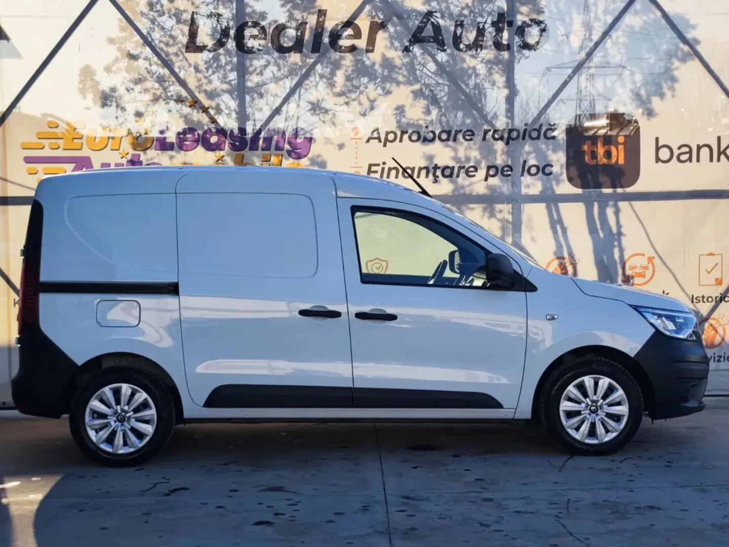 Cumpara/ Vinde online Renault Express 2023 SH, la cel mai bun pret pentru tine!