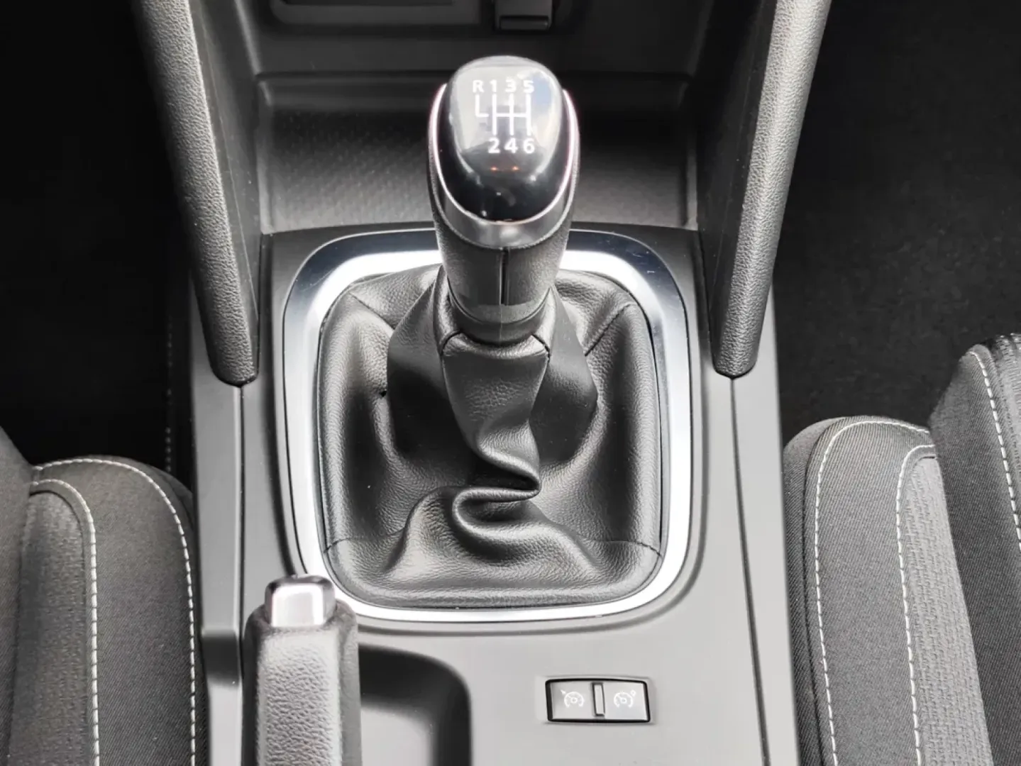 Cumpara/ Vinde online Renault Megane 2018 SH, la cel mai bun pret pentru tine!
